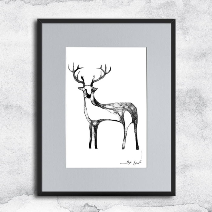 Autorska grafika nr 112 - jelonek, oprawiona w czarną, aluminową ramę i grafitowe passe partout