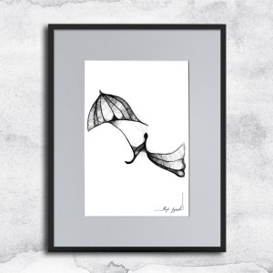 kobieca grafika nr 66 - porwana przez wiatr, oprawiona w czarną, aluminową ramę i grafitowe passe partout