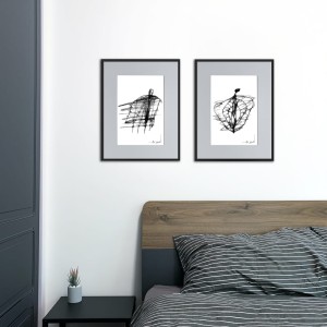 minimalistyczna grafika nr 41 - postać, oprawiona w czarną, aluminową ramę i grafitowe passe partout, idealna na prezent